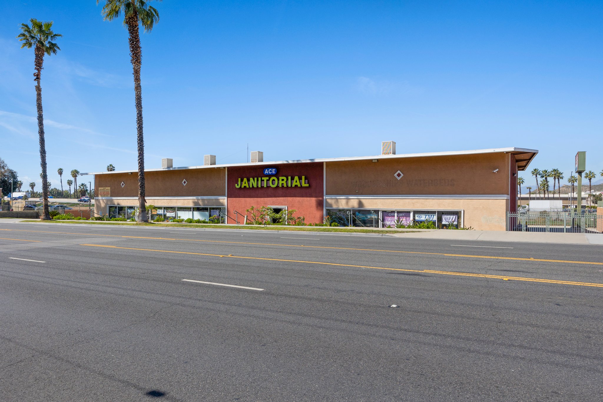 10181 Indiana Ave, Riverside, CA 92503, USA Photo 8