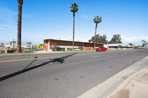 10181 Indiana Ave, Riverside, CA 92503, USA Photo 2