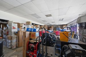 10181 Indiana Ave, Riverside, CA 92503, USA Photo 44