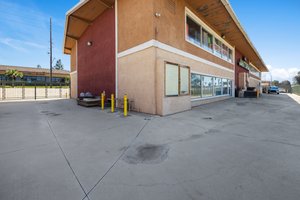 10181 Indiana Ave, Riverside, CA 92503, USA Photo 32