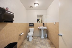 10181 Indiana Ave, Riverside, CA 92503, USA Photo 23