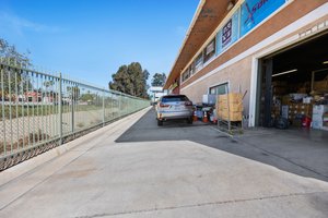 10181 Indiana Ave, Riverside, CA 92503, USA Photo 27