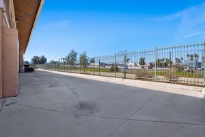 10181 Indiana Ave, Riverside, CA 92503, USA Photo 33