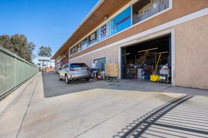 10181 Indiana Ave, Riverside, CA 92503, USA Photo 26