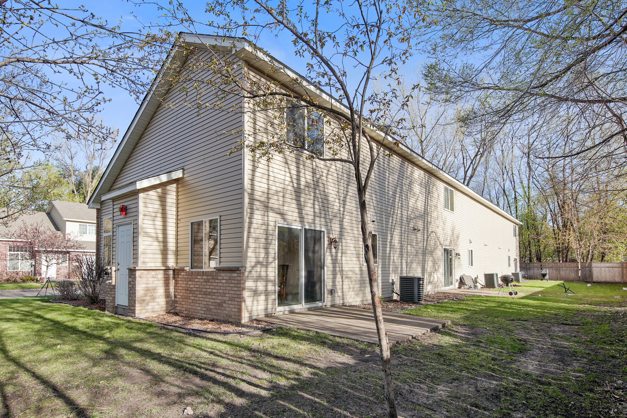 10183 Stutz Ct NE, Circle Pines, MN 55014 Mint Real Estate Photography