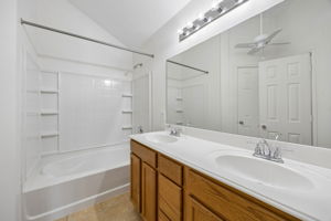 10187Summit_013