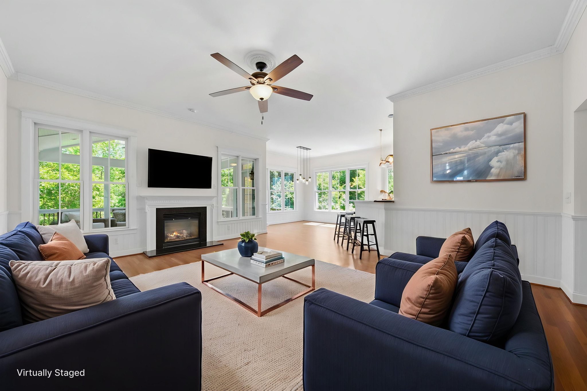 SSI01962_web virtually staged.jpeg