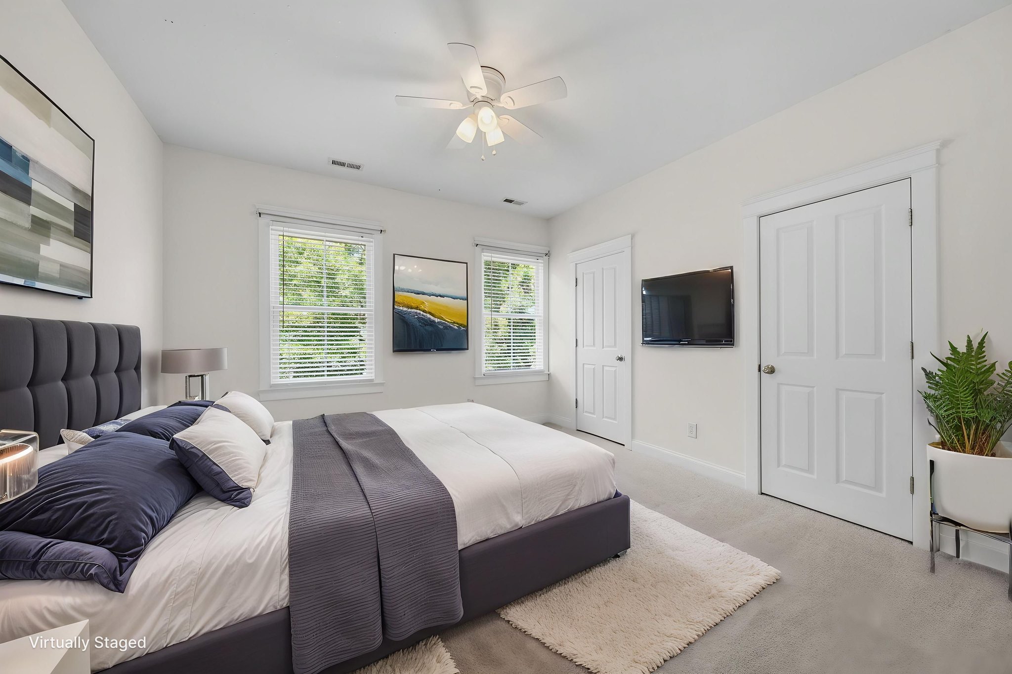 SSI02049_web virtually staged.jpeg