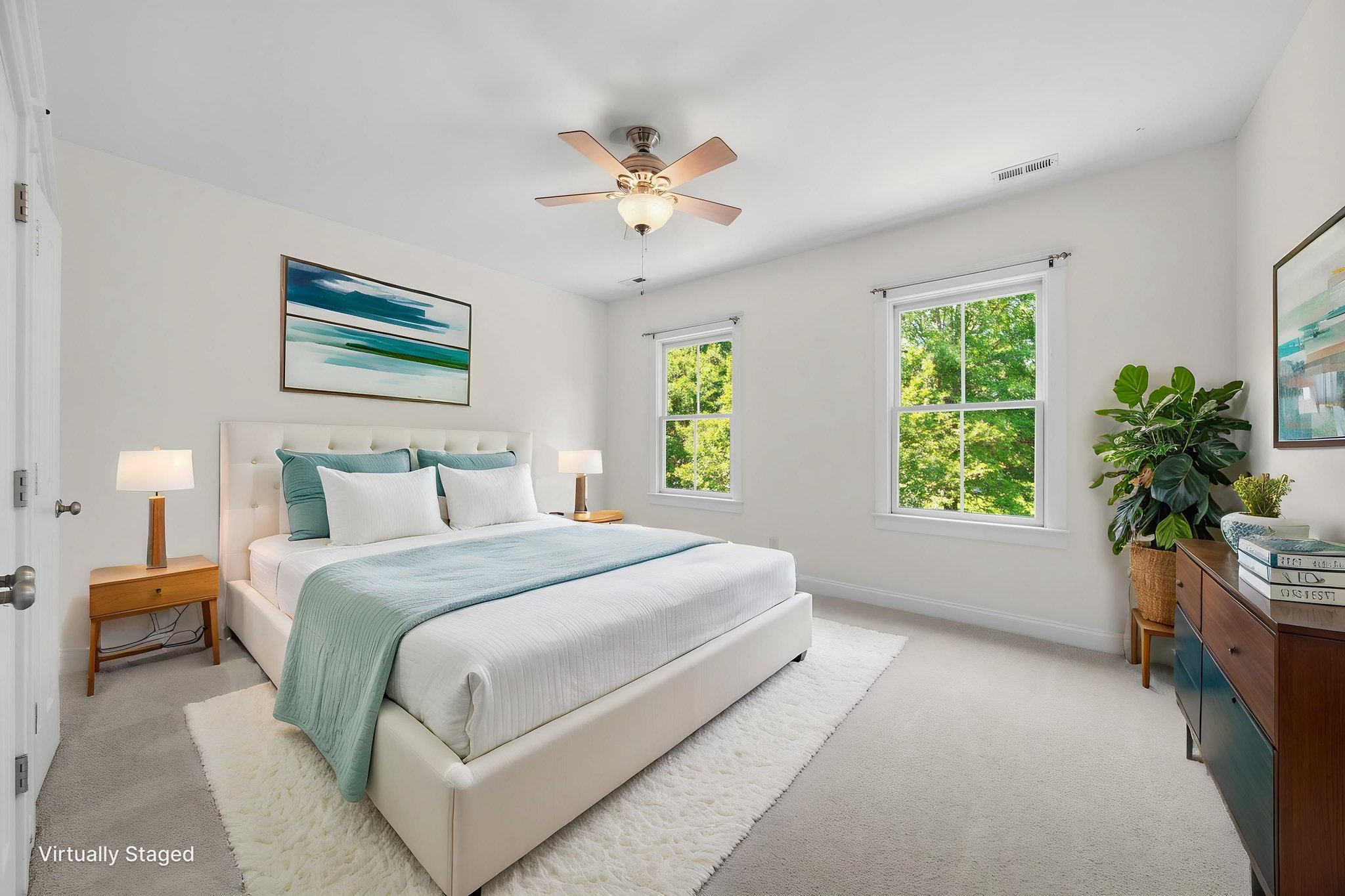 SSI02061_web virtually staged.jpeg