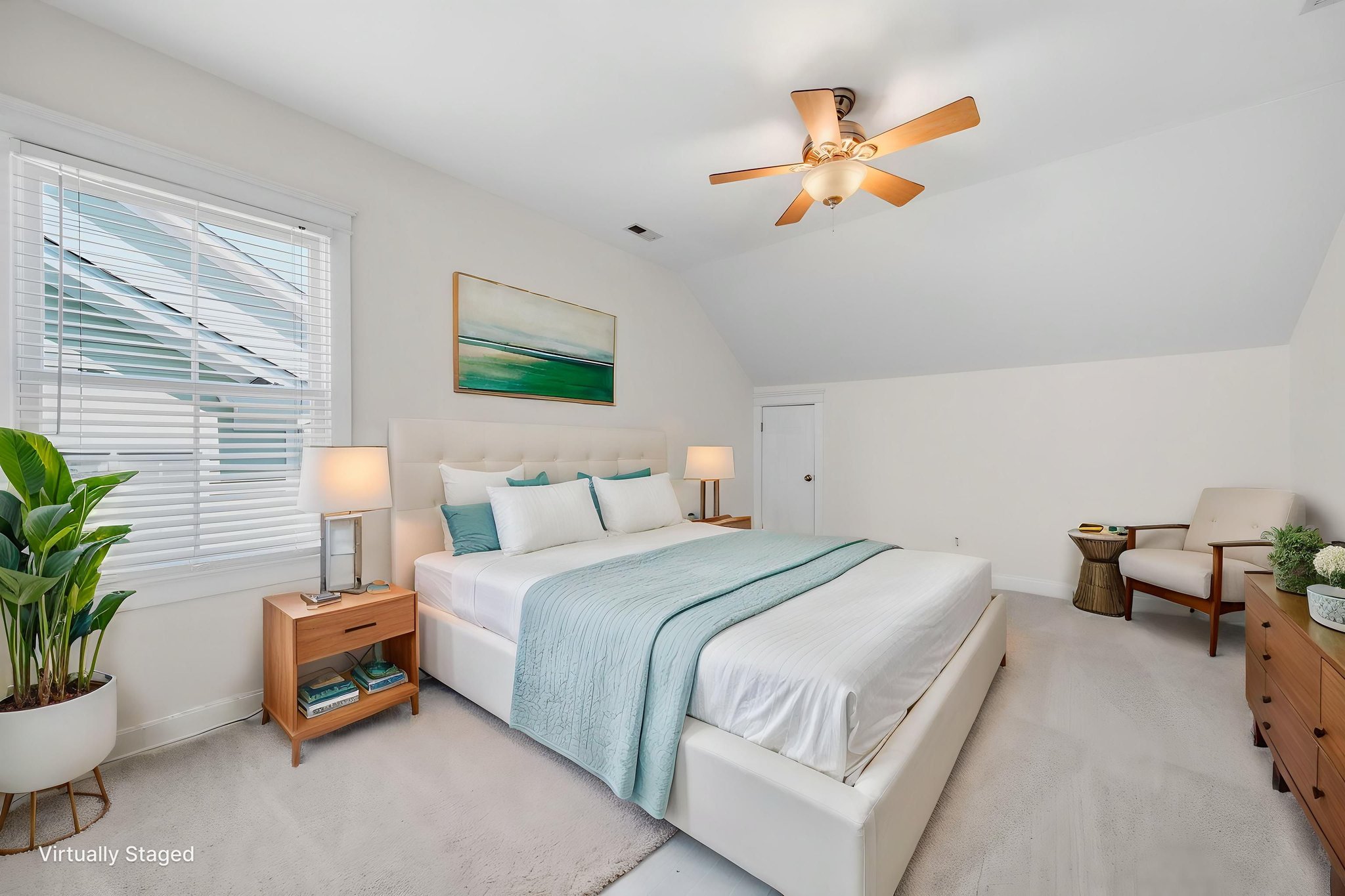 SSI02058_web virtually staged.jpeg