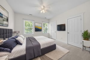 SSI02049_web virtually staged.jpeg