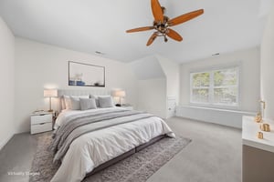 SSI02070_web virtually staged.jpeg