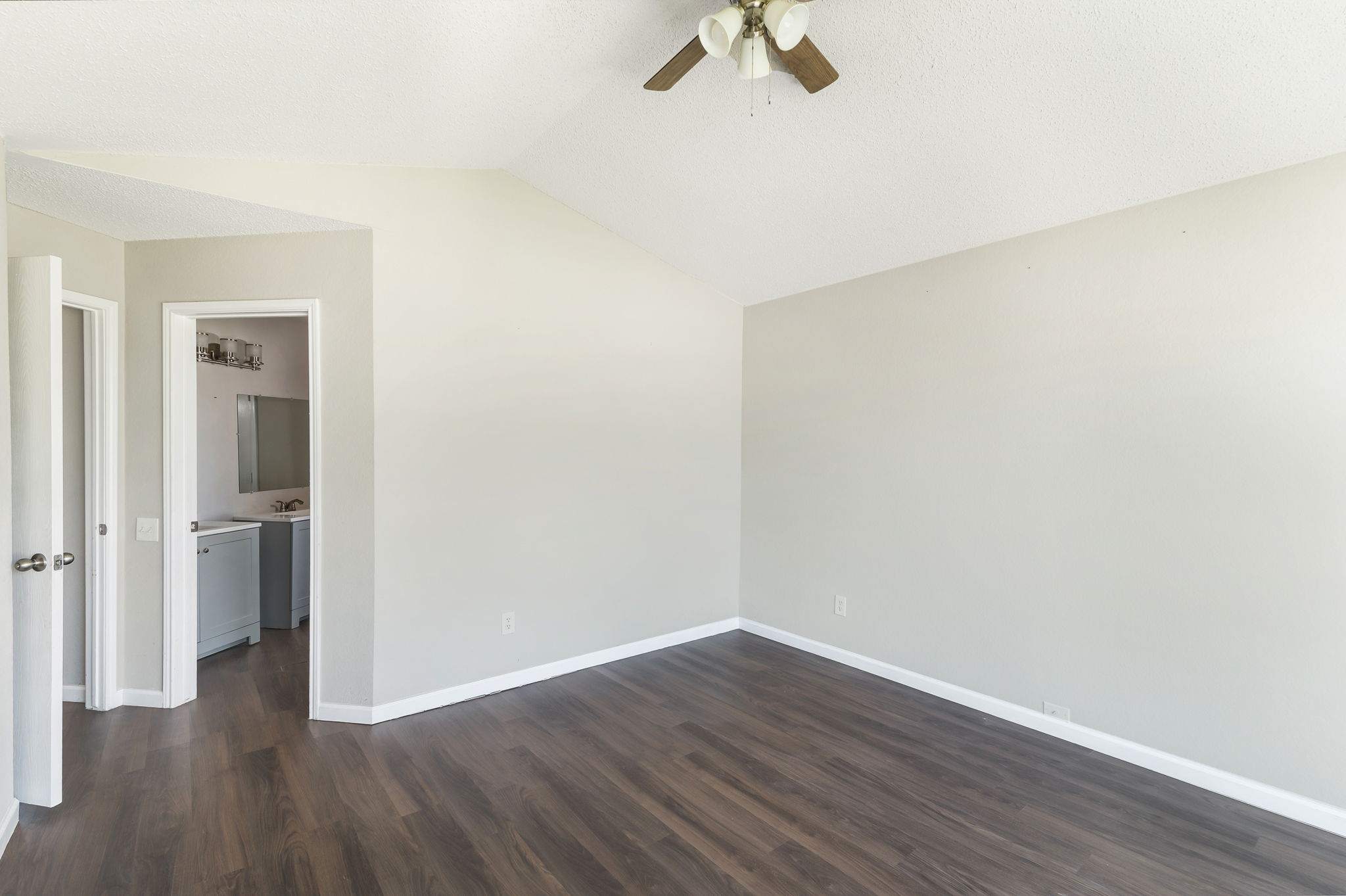 Master Bedroom Ensuite