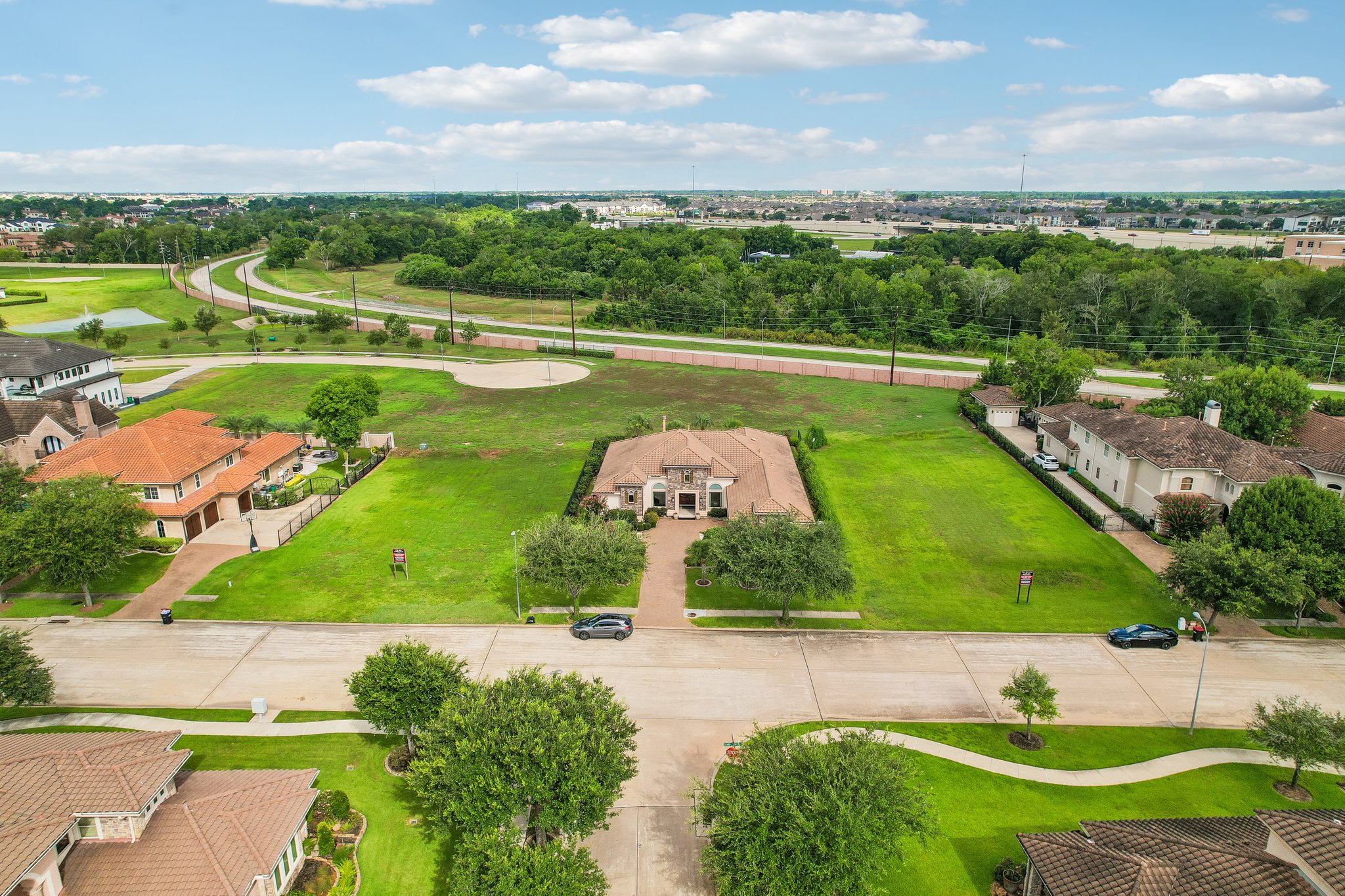 Grand Estates Dr-S0807-051.jpg