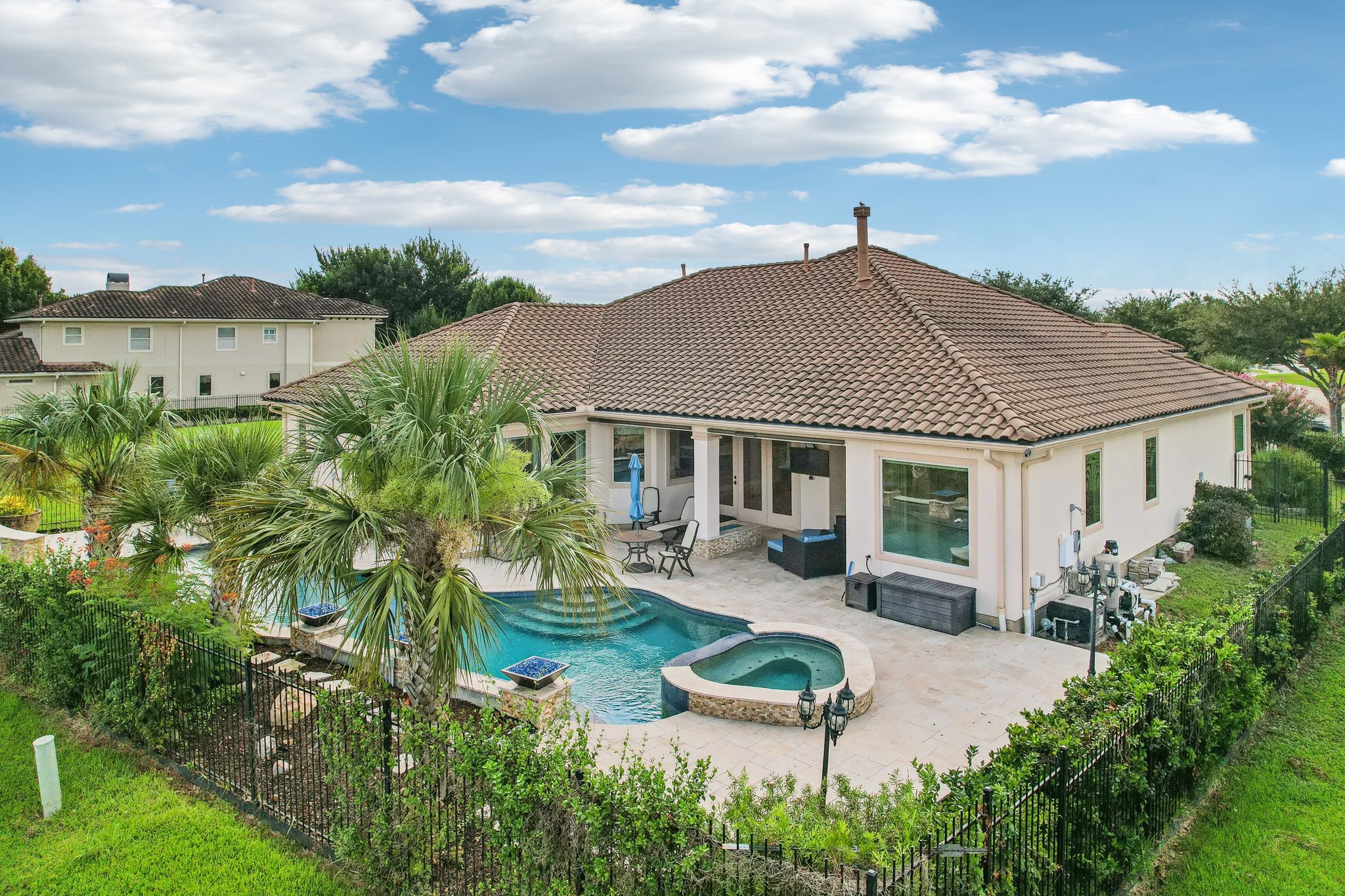 Grand Estates Dr-S0807-058.jpg