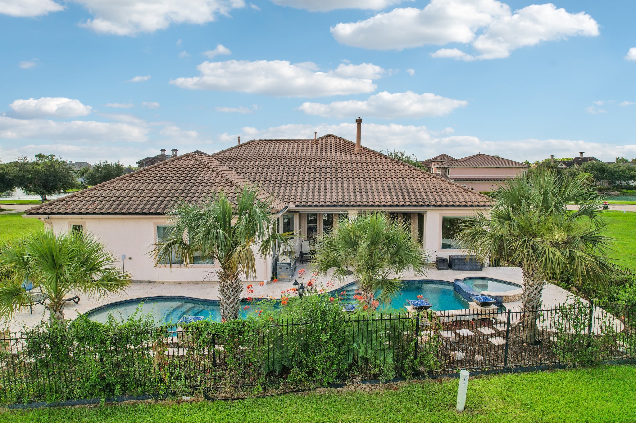 Grand Estates Dr-S0807-059.jpg