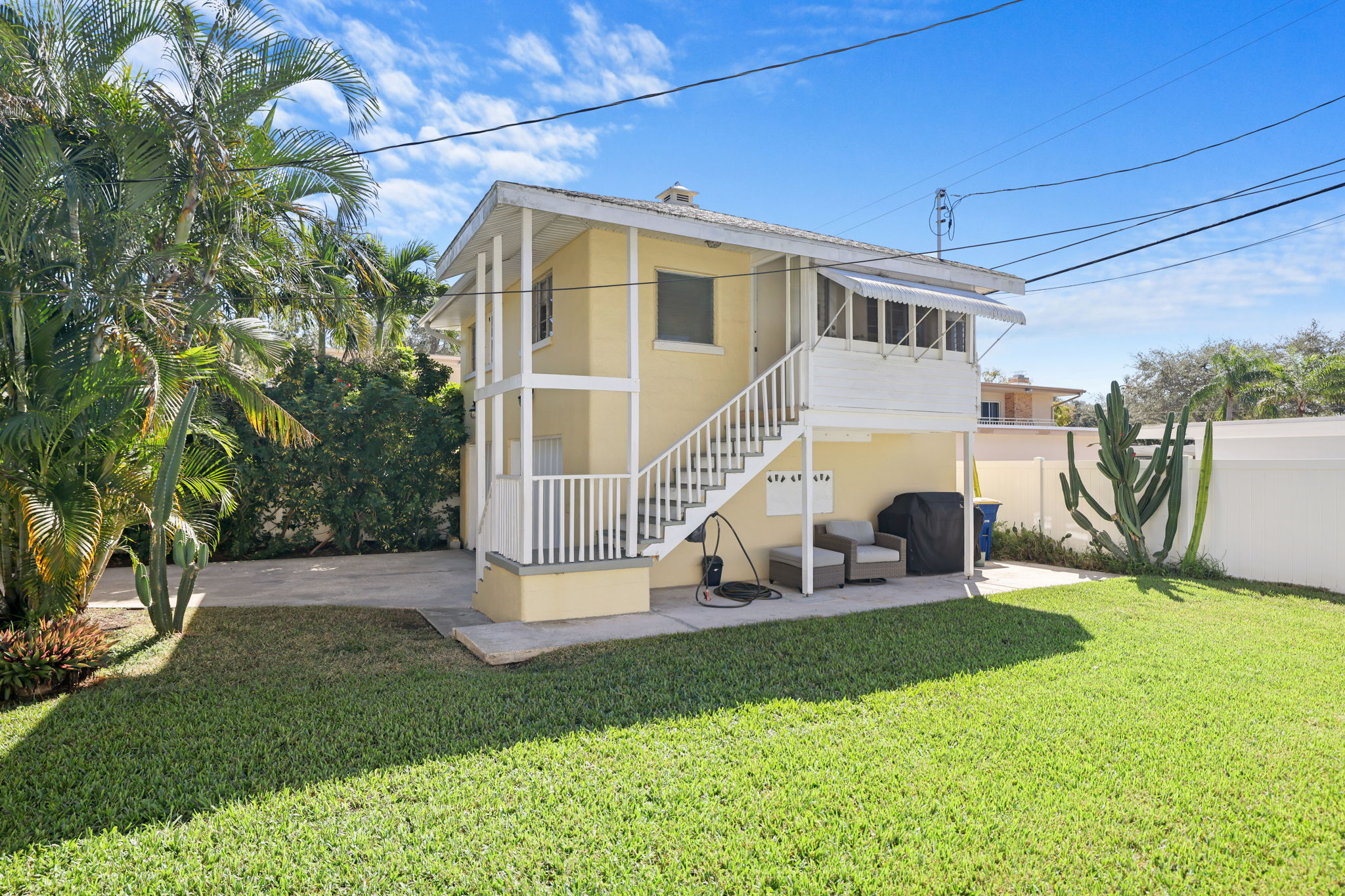 ADU Side - 495A8220 (1)