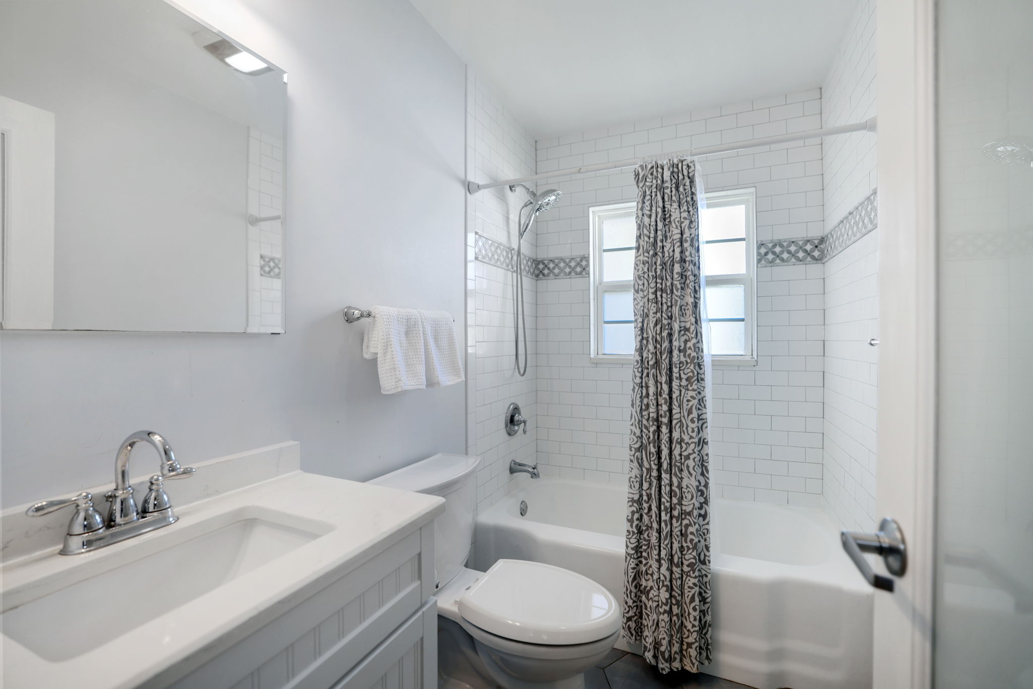 Bathroom - 495A8138 (1)