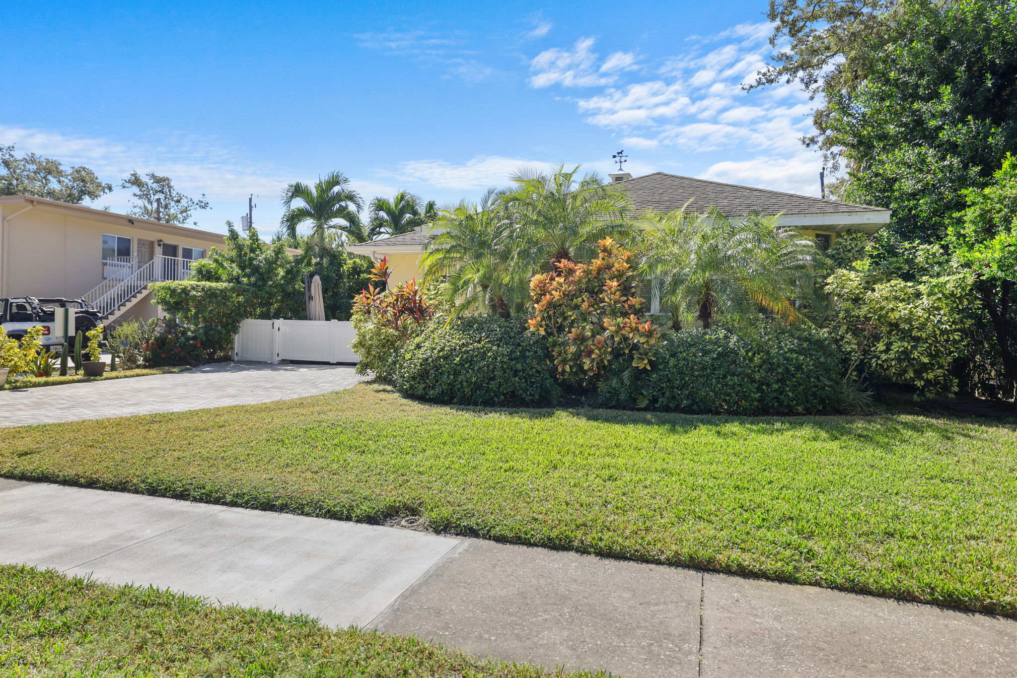 Front - 495A8201 (1)