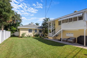 Backyard - 495A8224 (1)