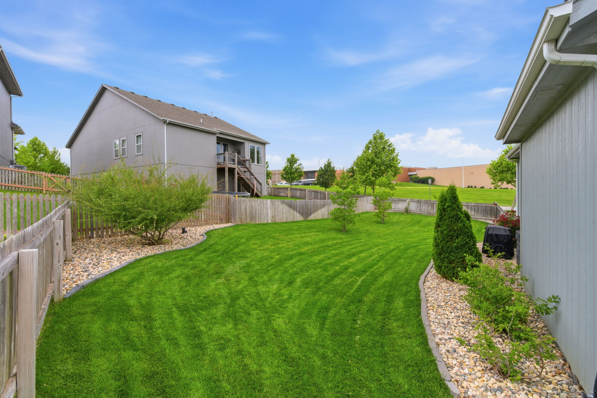  Photo 35