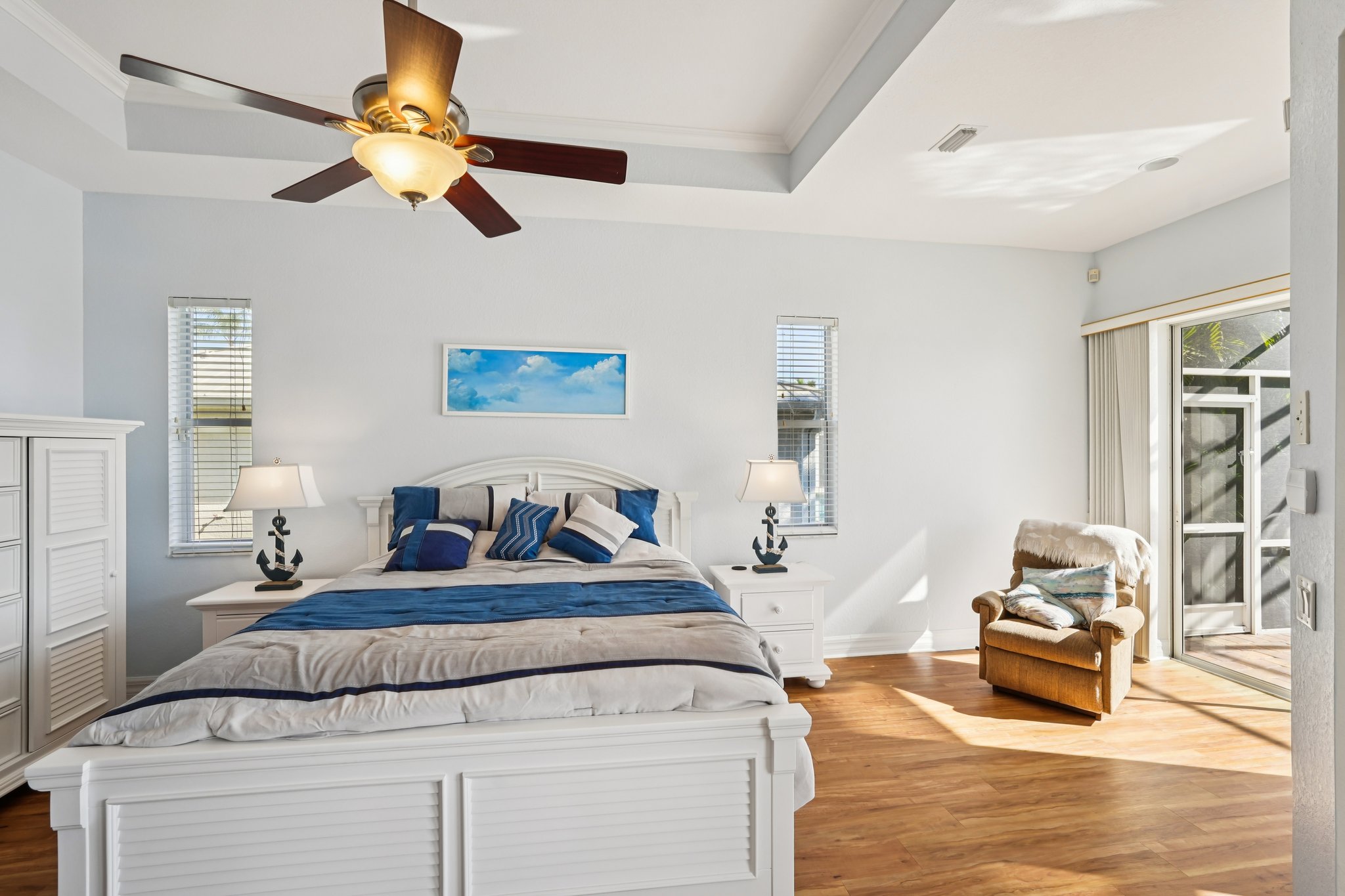 NW 42nd Pl-S2103-017.jpg