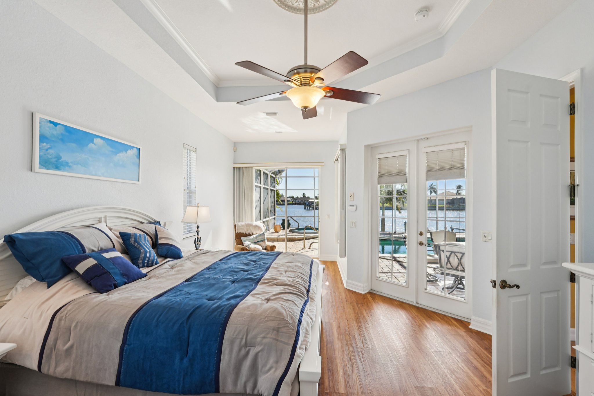 NW 42nd Pl-S2103-019.jpg