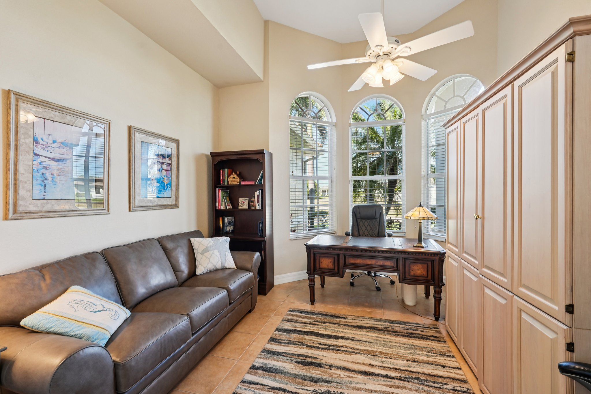 NW 42nd Pl-S2103-023.jpg