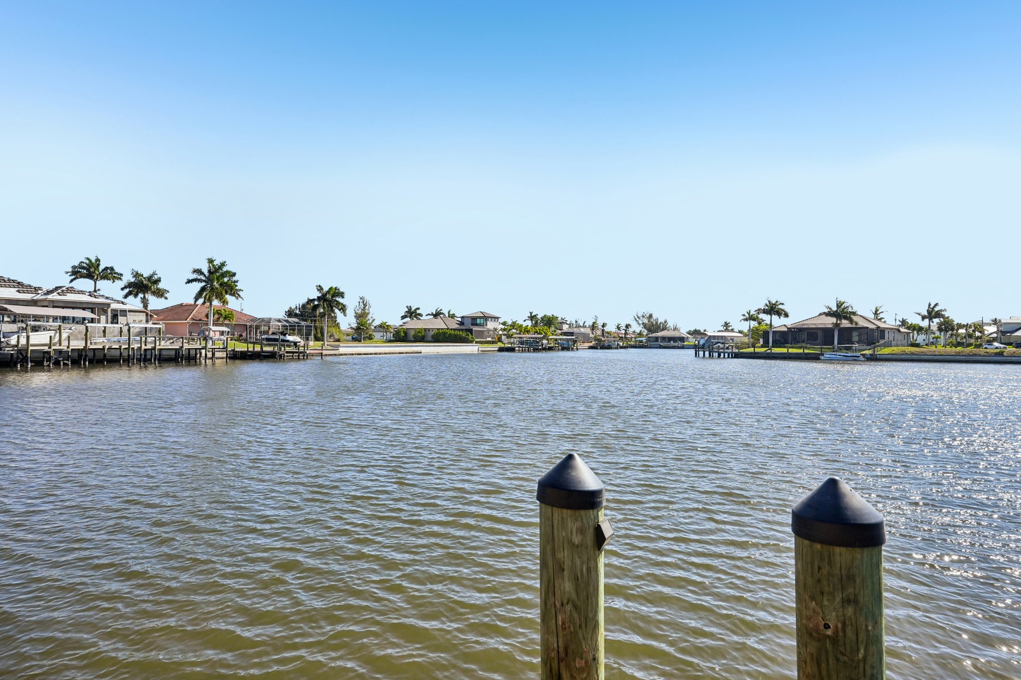 NW 42nd Pl-S2103-043.jpg