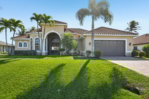 NW 42nd Pl-S2103-001.jpg