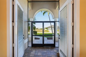 NW 42nd Pl-S2103-006.jpg