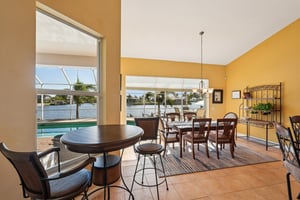 NW 42nd Pl-S2103-010.jpg