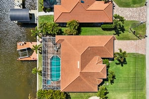 NW 42nd Pl-S2103-057.jpg