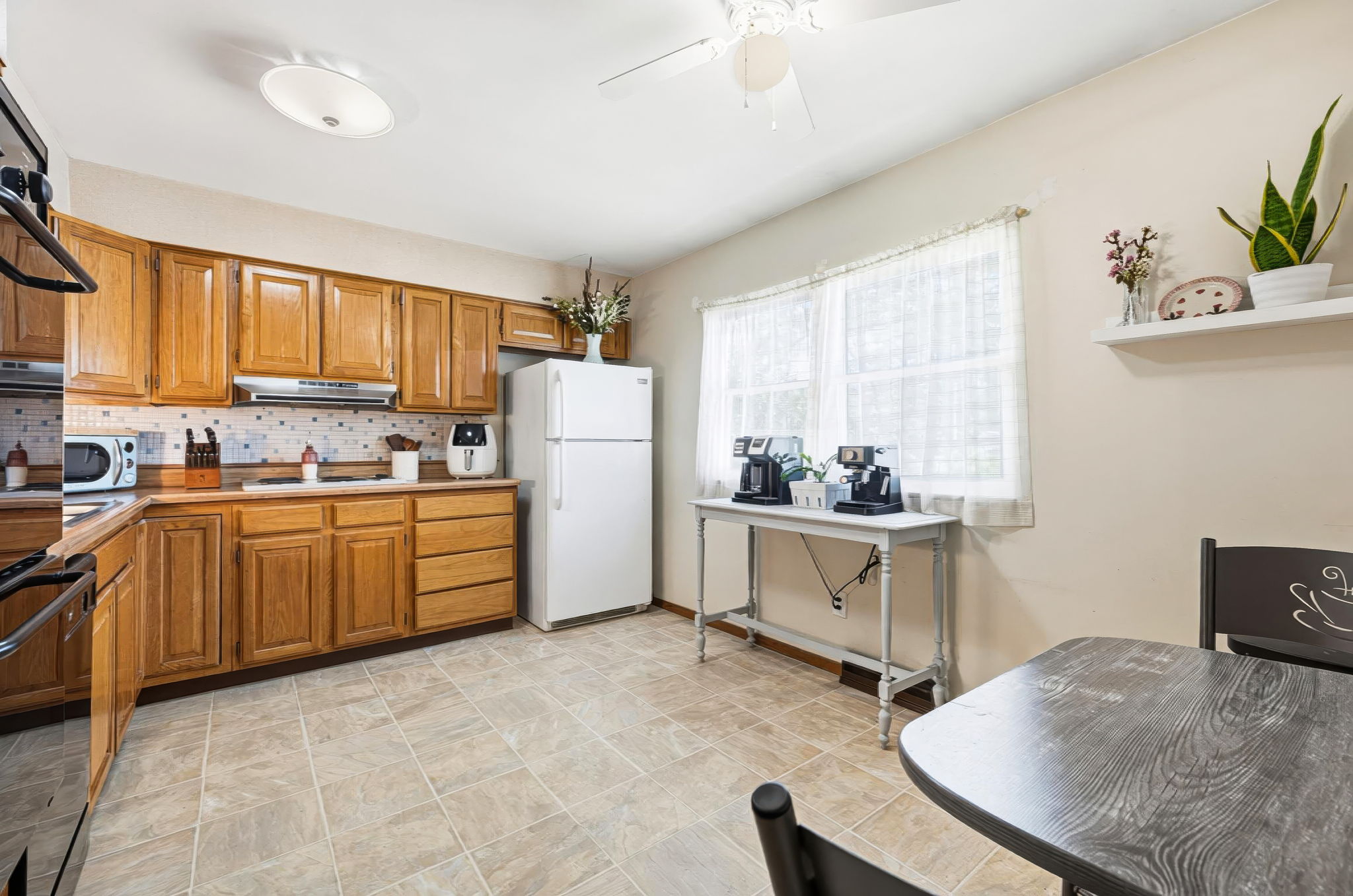 D.J. - 1019 Sutton Pl, Reynoldsburg-10