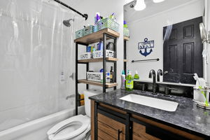  Photo 23