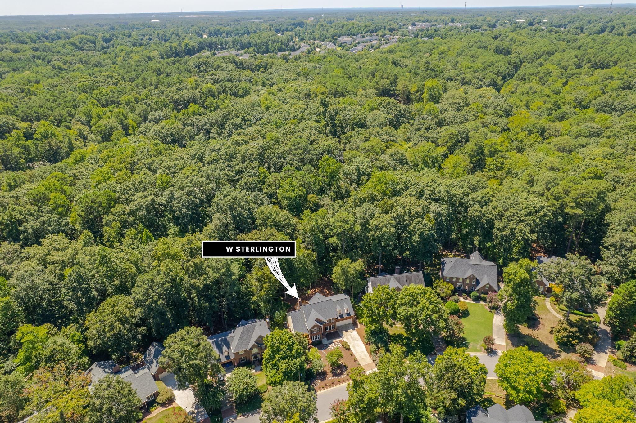 1019 W Sterlington Pl Photo 3
