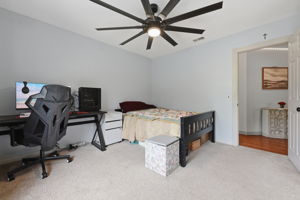  Photo 40