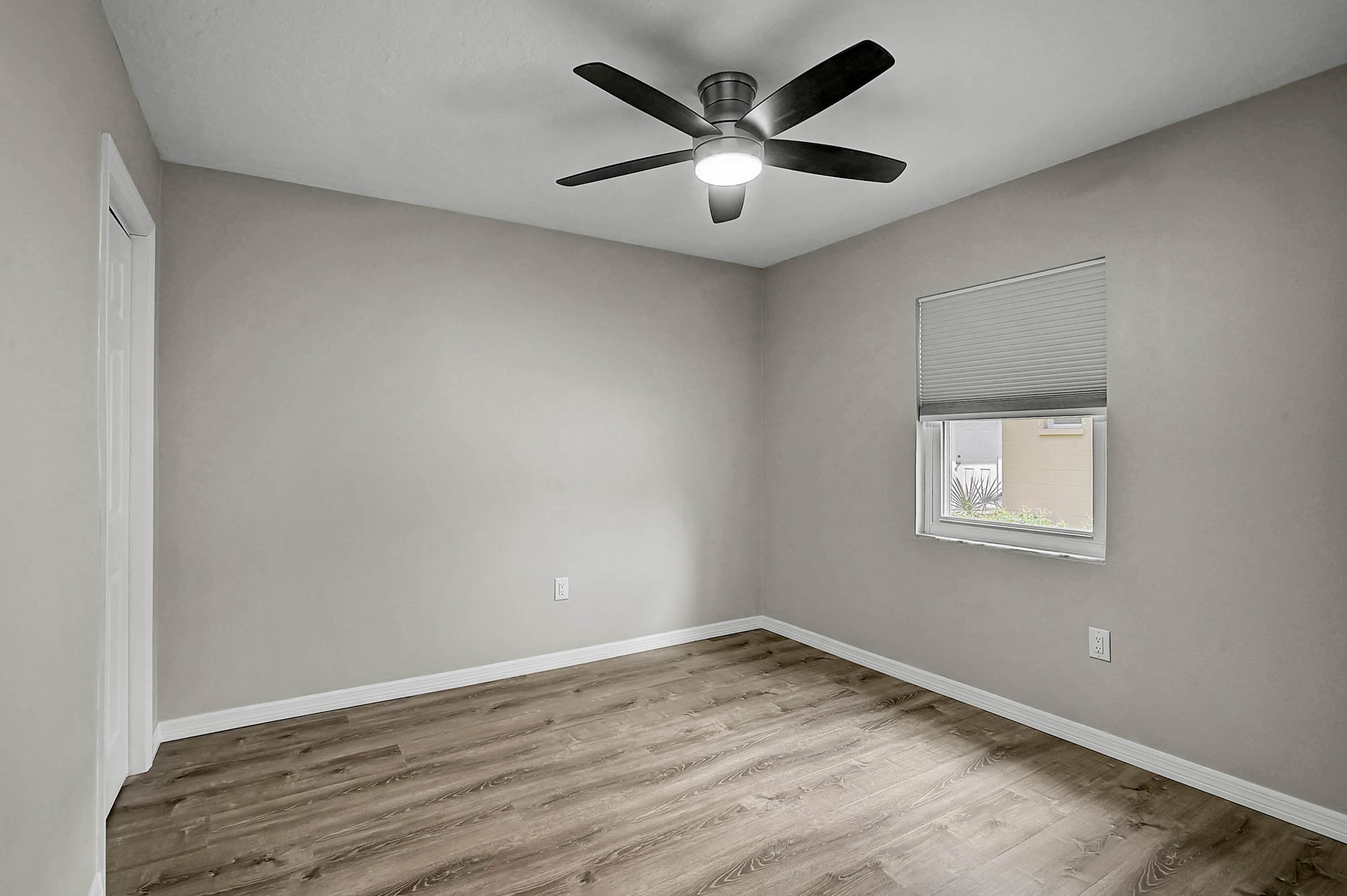 102 20th St NE-24