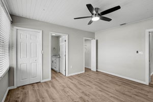 102 20th St NE-18