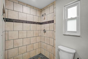 102 20th St NE-22