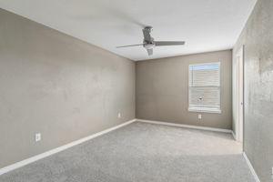 Photo 36