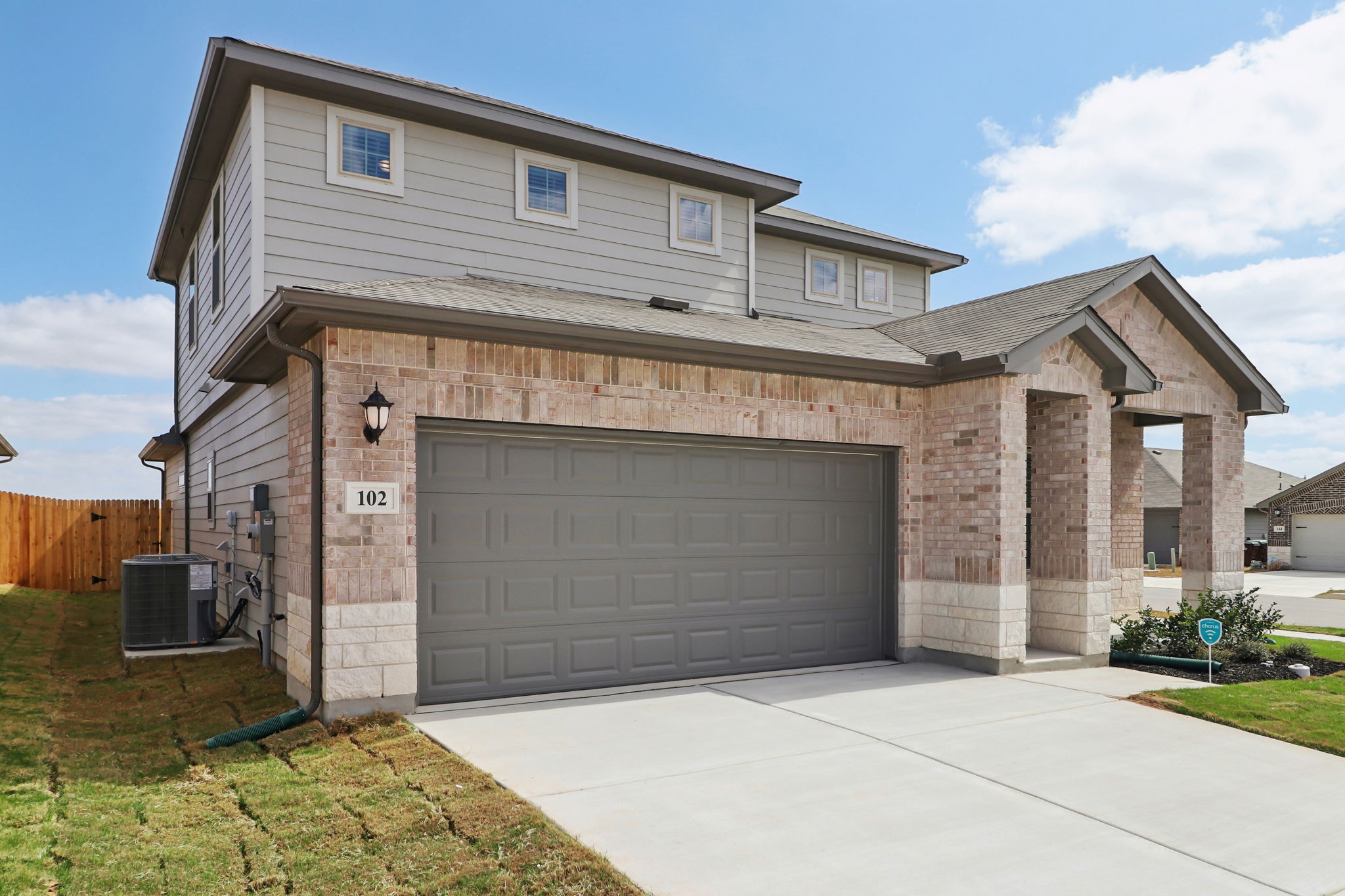 San Antonio - EAST-Legendary Trails-102 Barton Point Schertz TX 78108-004