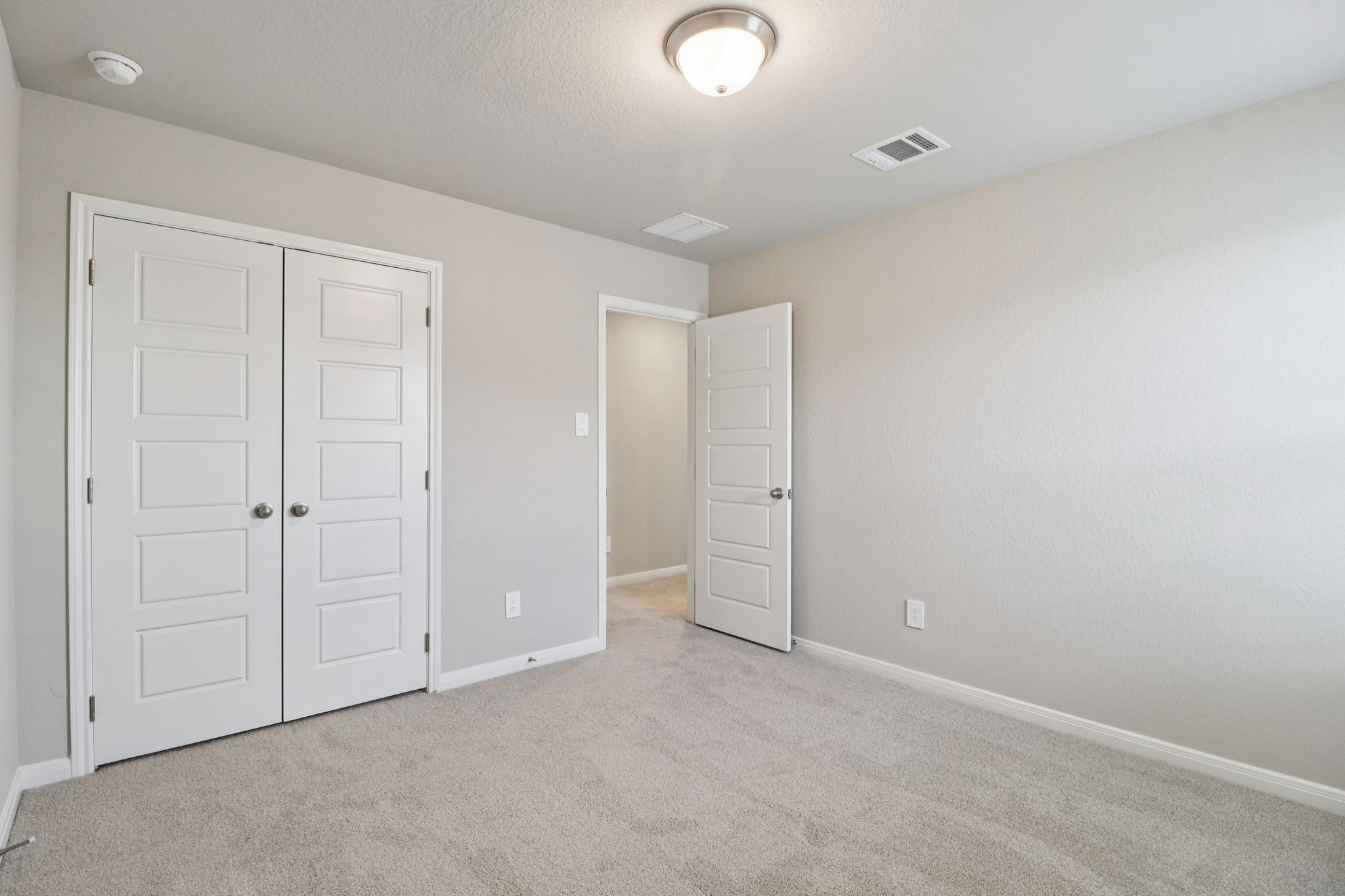 San Antonio - EAST-Legendary Trails-102 Barton Point Schertz TX 78108-015