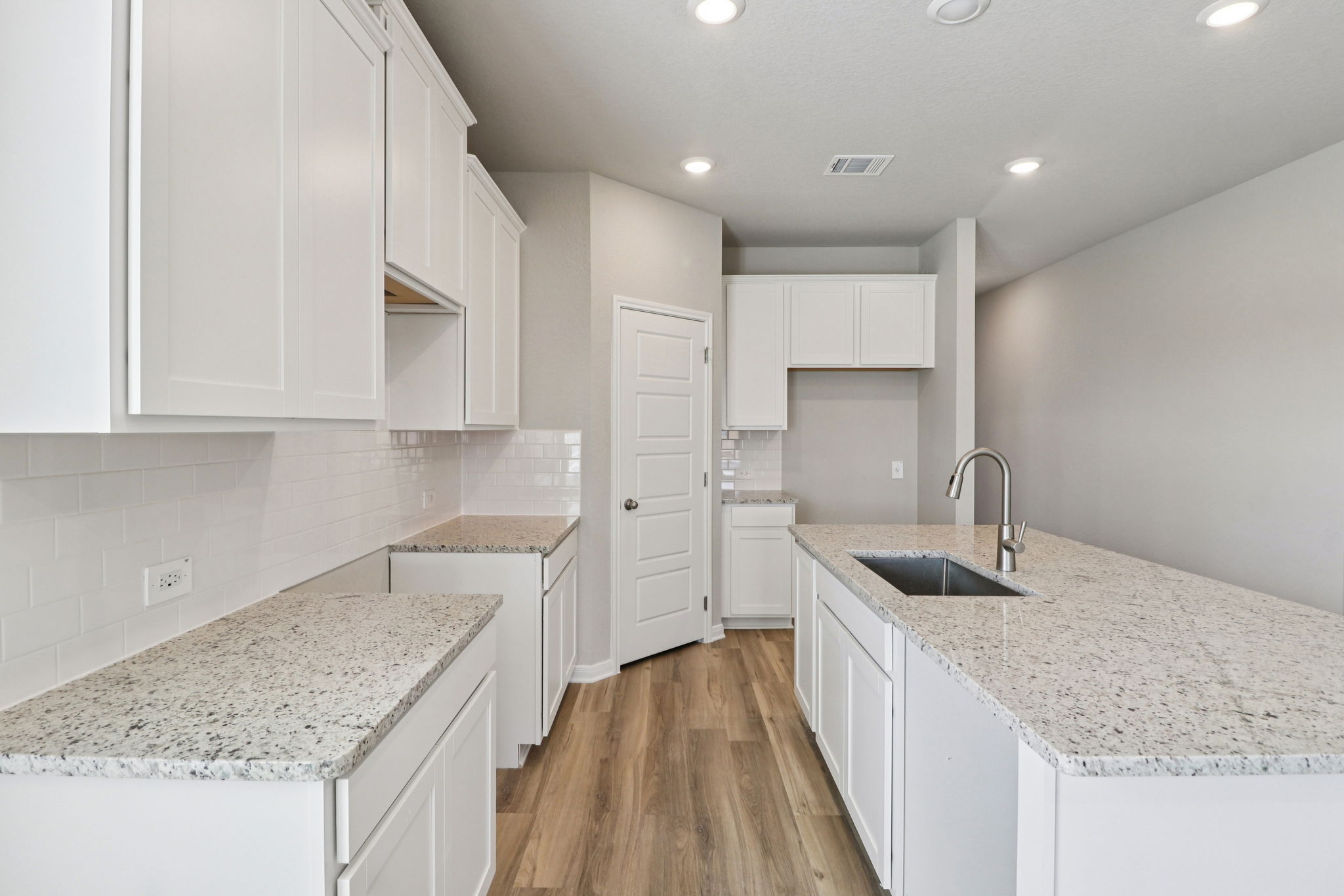 San Antonio - EAST-Legendary Trails-102 Barton Point Schertz TX 78108-019