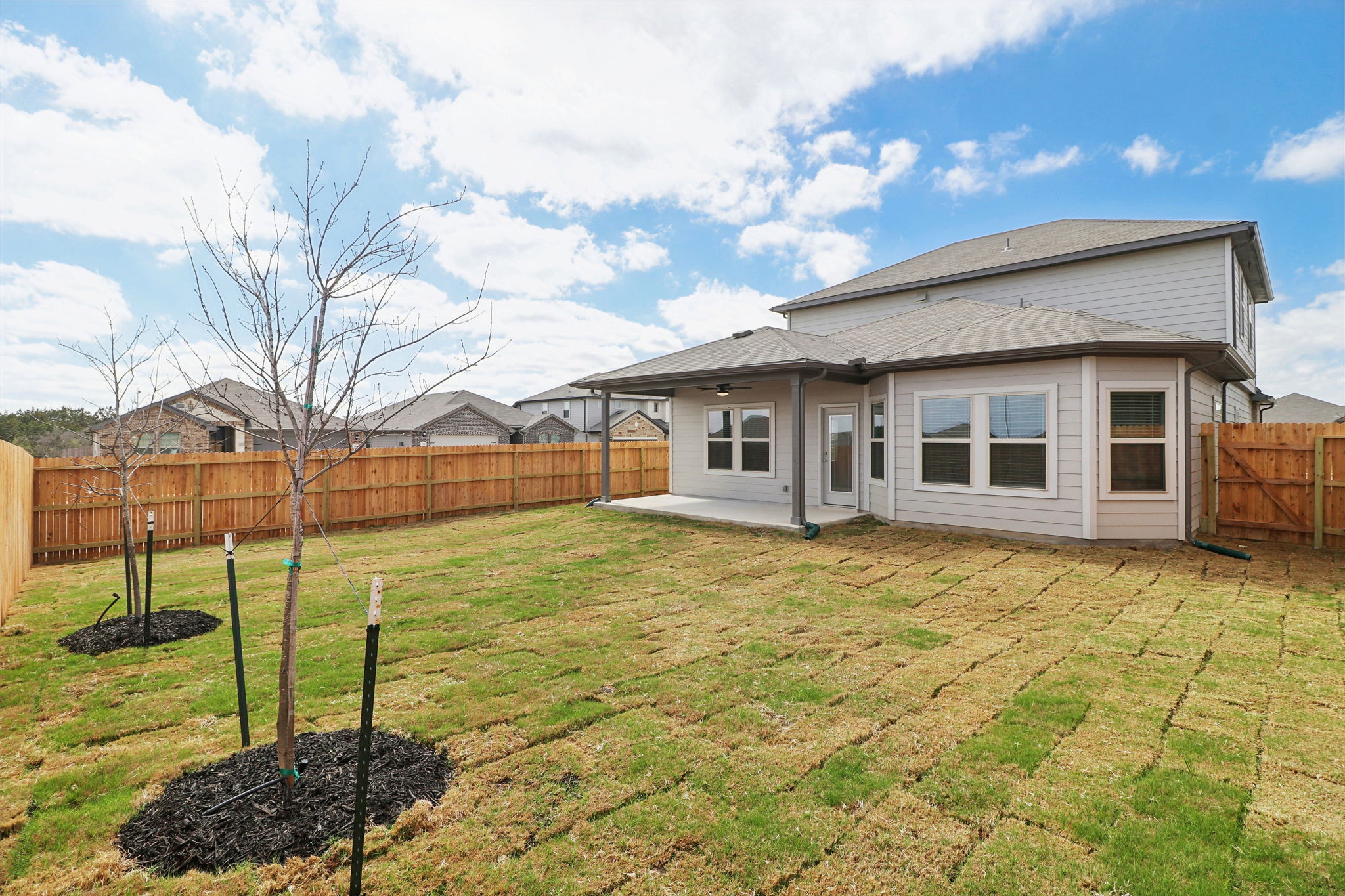 San Antonio - EAST-Legendary Trails-102 Barton Point Schertz TX 78108-030