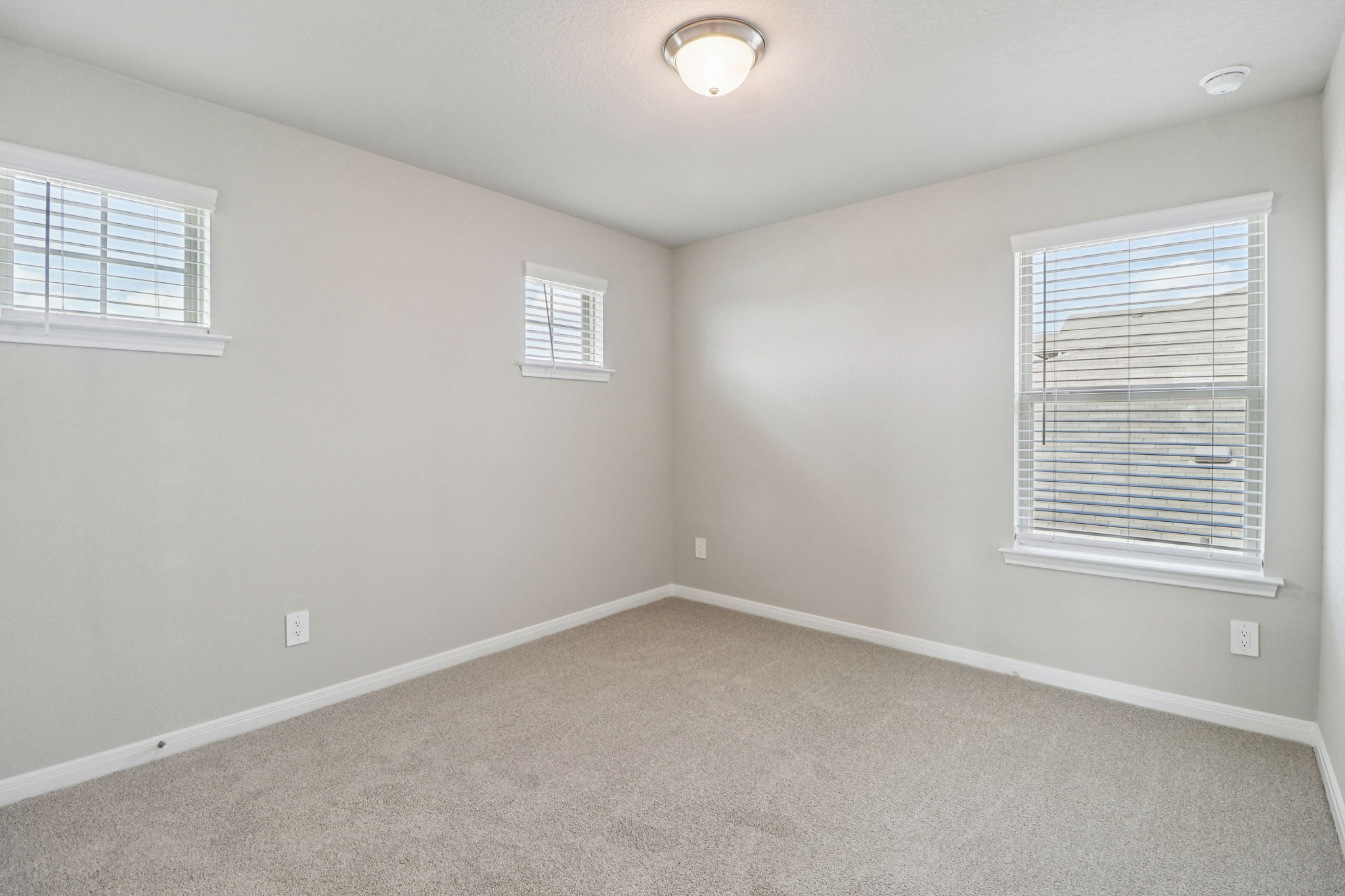 San Antonio - EAST-Legendary Trails-102 Barton Point Schertz TX 78108-032