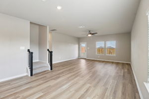 San Antonio - EAST-Legendary Trails-102 Barton Point Schertz TX 78108-006