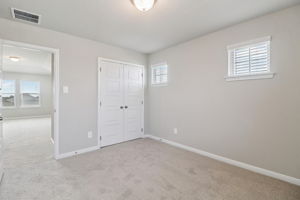 San Antonio - EAST-Legendary Trails-102 Barton Point Schertz TX 78108-035