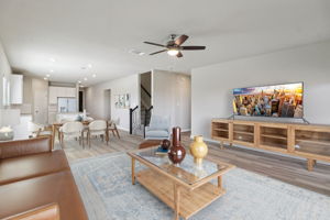 7-print-San Antonio - EAST-Legendary Trails-102 Barton Point Schertz TX 78108-007 vs