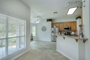 Breakfast Bar/Breakfast Nook